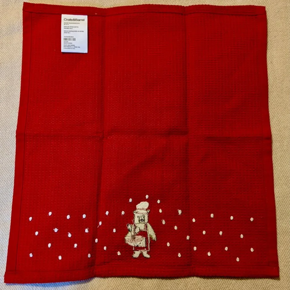 NWT Crate & Barrel Holiday Bear Towels SET of 2 (Mixing bowl design)